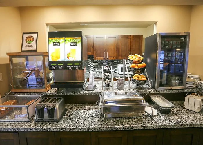 Days Inn By Wyndham Calgary Airport