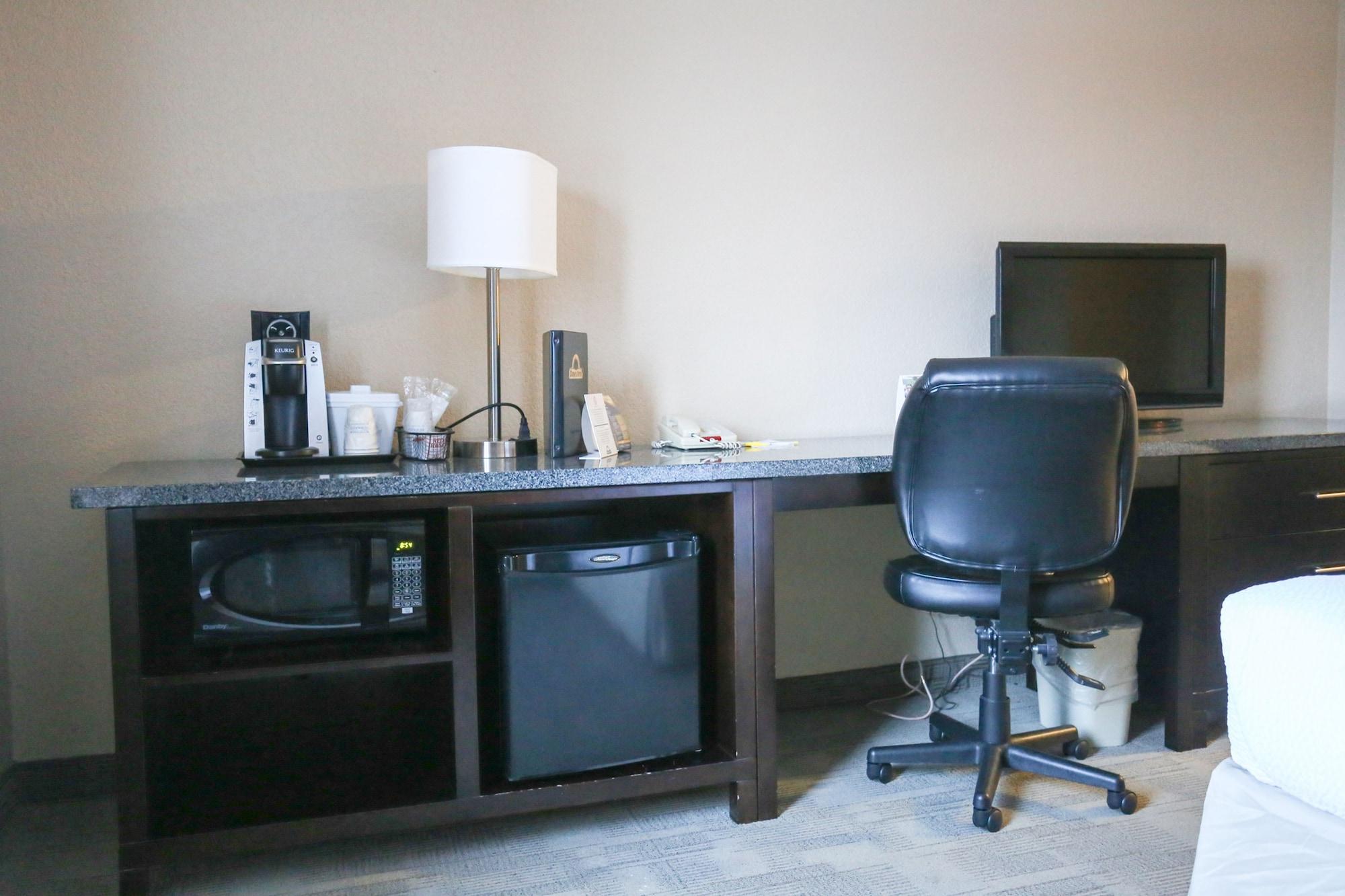 Days By Wyndham Airport Hotel 3*