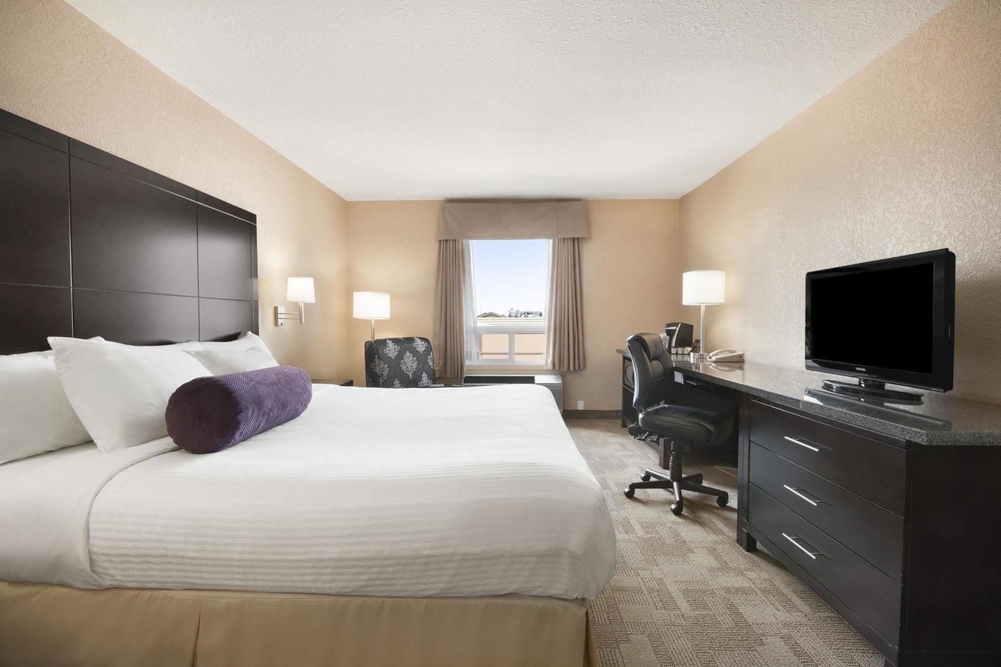 Days By Wyndham Airport 3* Calgary