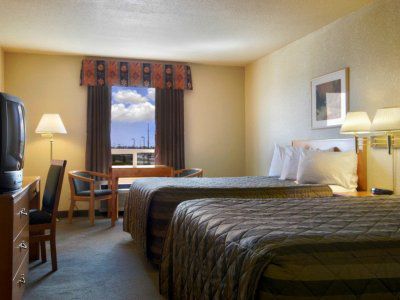 Hotel Days By Wyndham Airport